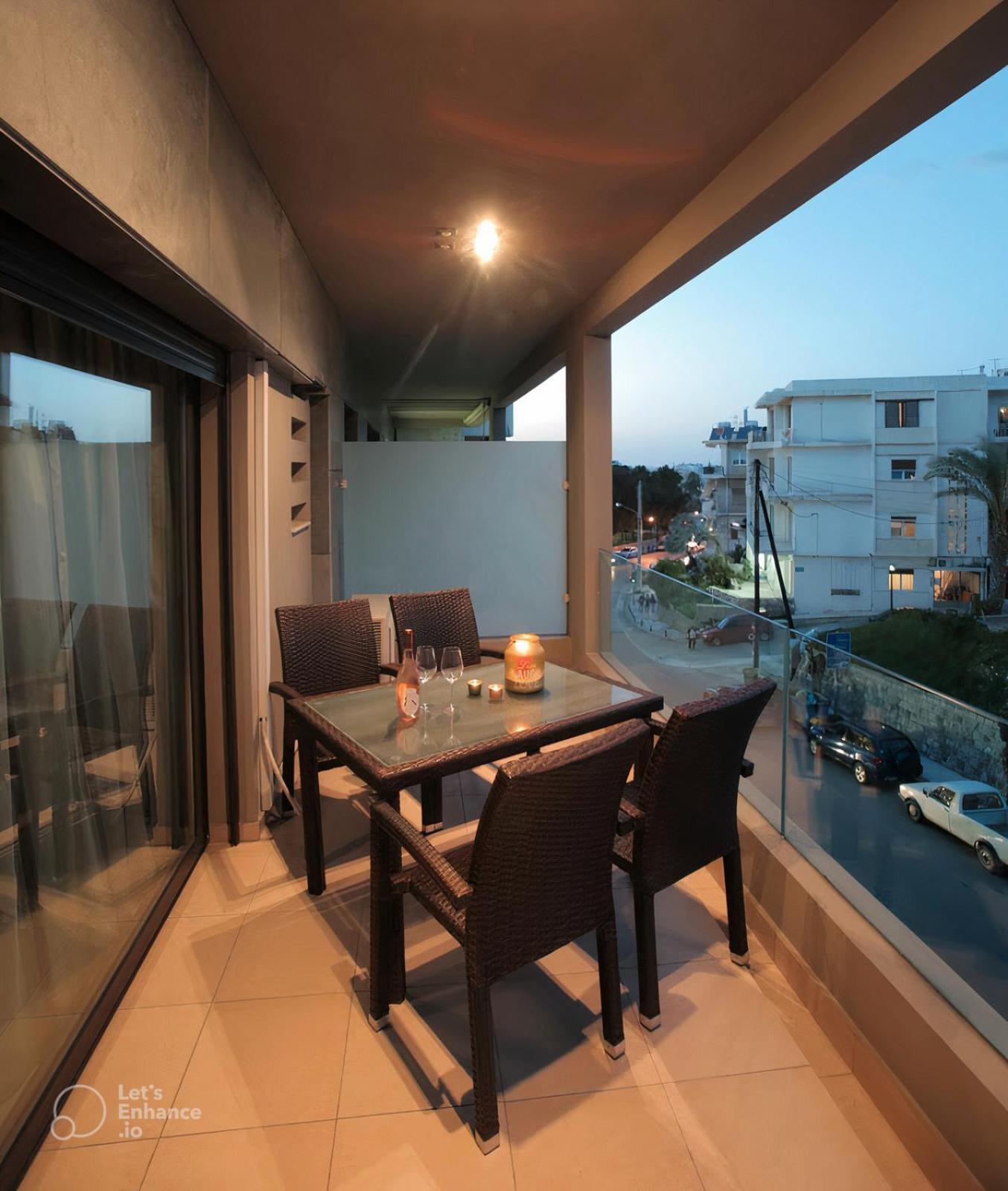 Onyx City Center Apartment With Parking Iraklion Buitenkant foto