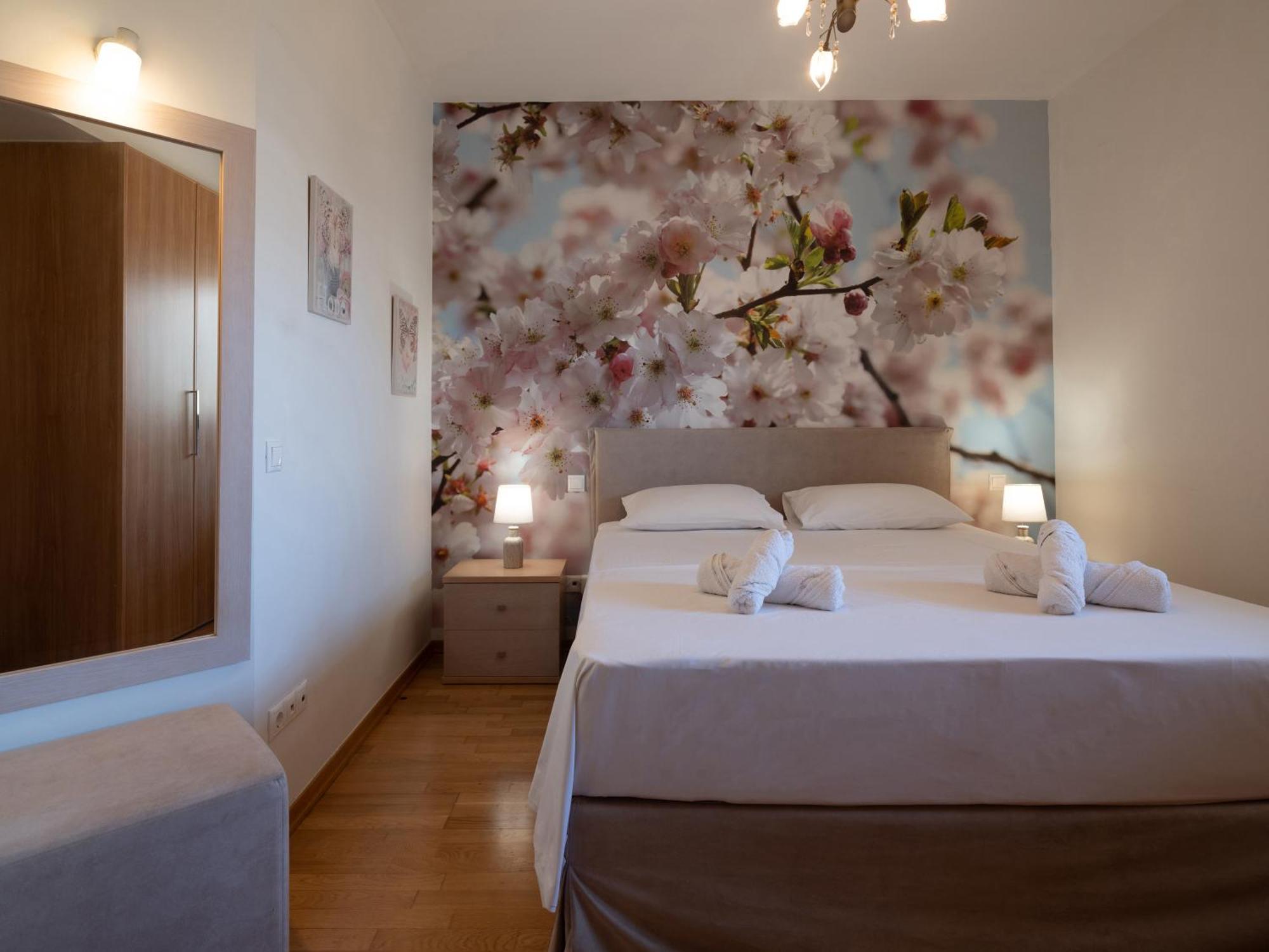 Onyx City Center Apartment With Parking Iraklion Buitenkant foto
