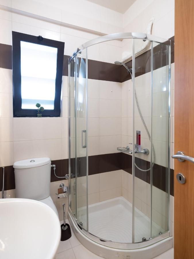Onyx City Center Apartment With Parking Iraklion Buitenkant foto