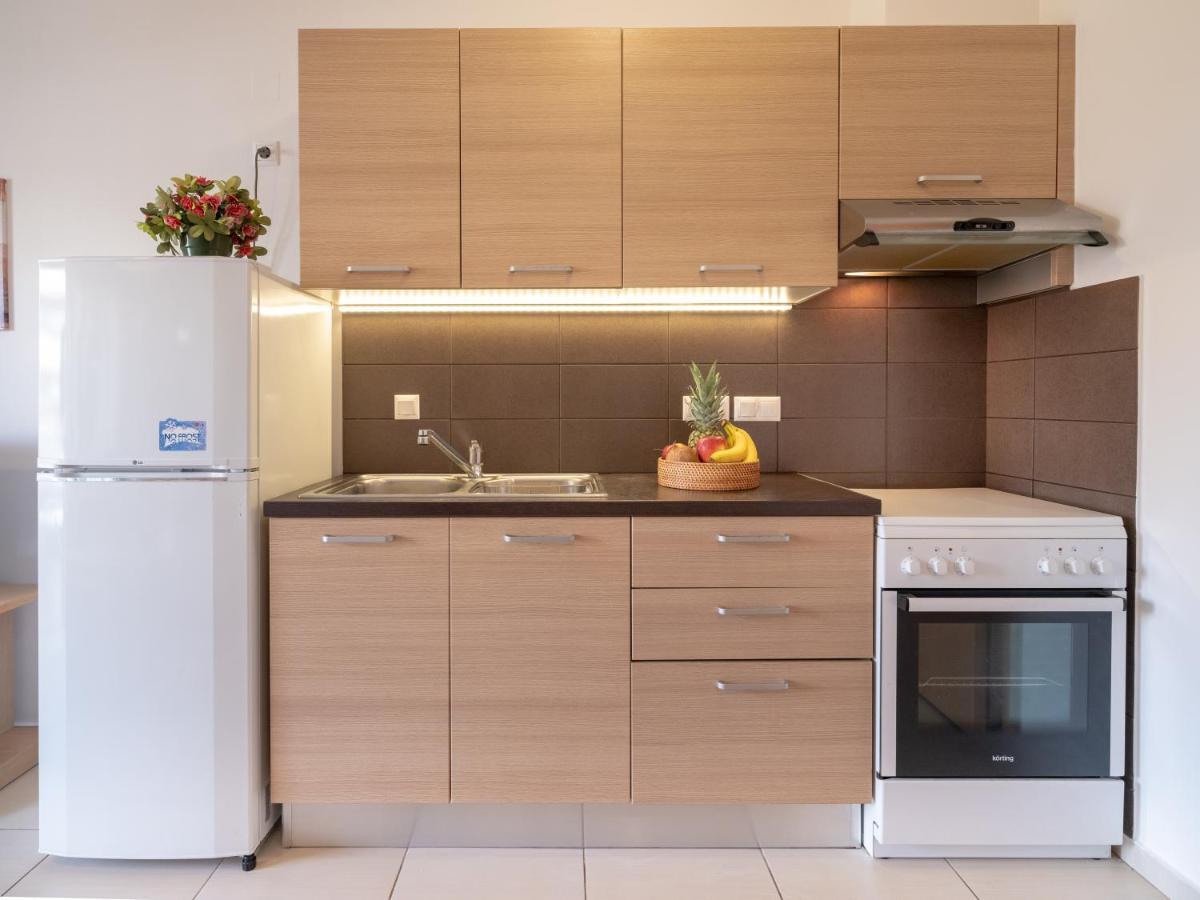 Onyx City Center Apartment With Parking Iraklion Buitenkant foto