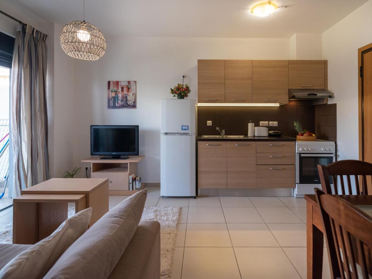 Onyx City Center Apartment With Parking Iraklion Buitenkant foto